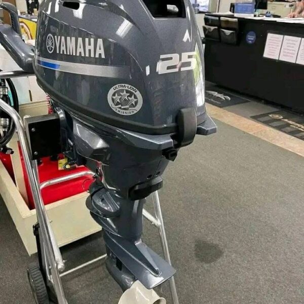 IMG_5138 Used Yamaha 25hp Tiller Outboard Motor for sale