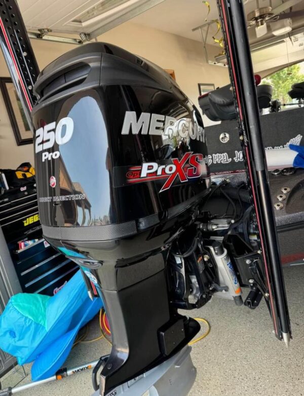 mercury 250 proxs Used Mercury 250hp ProXs Outboard for sale