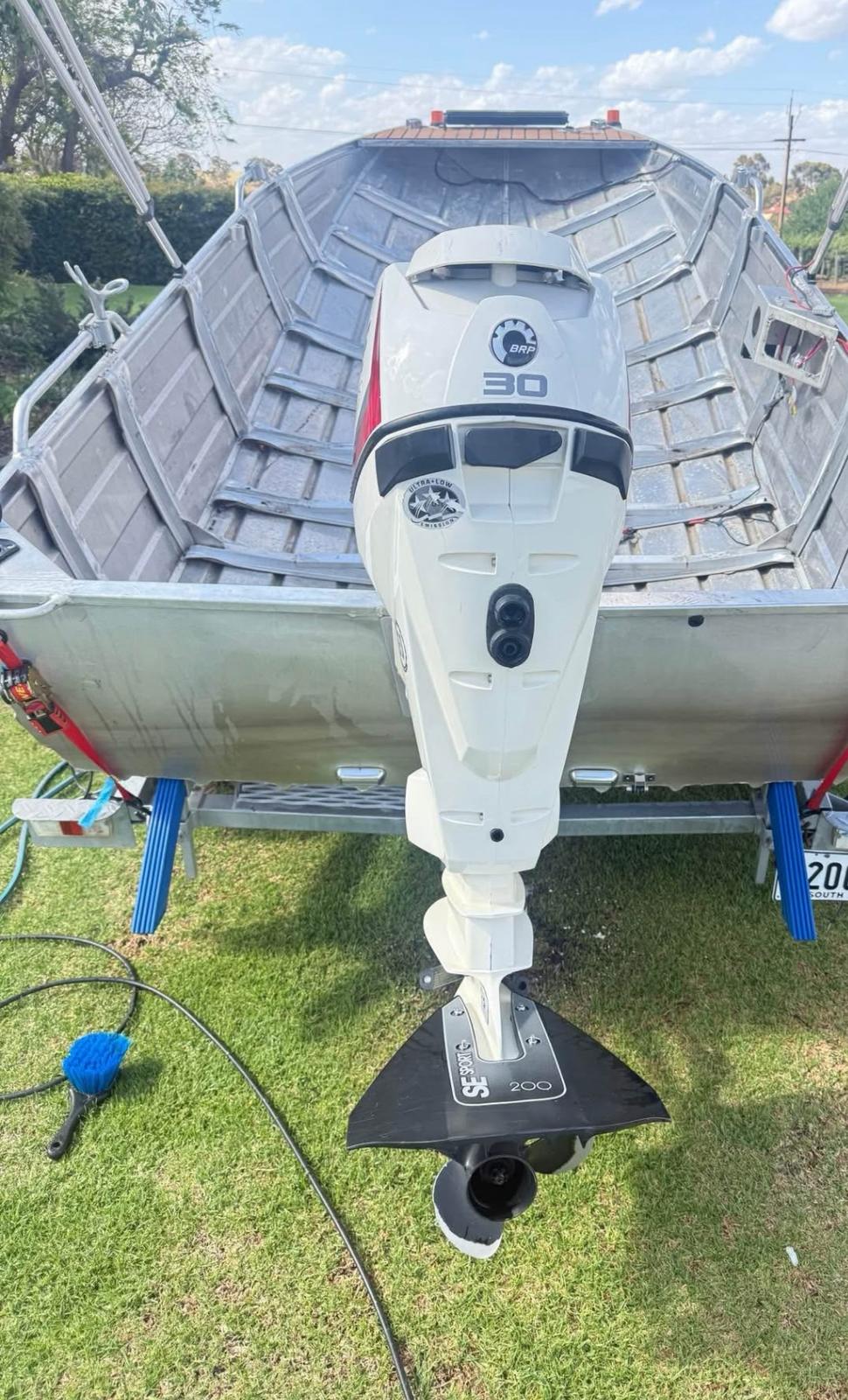 Used Evinrude 30hp Outboard Motor for sale