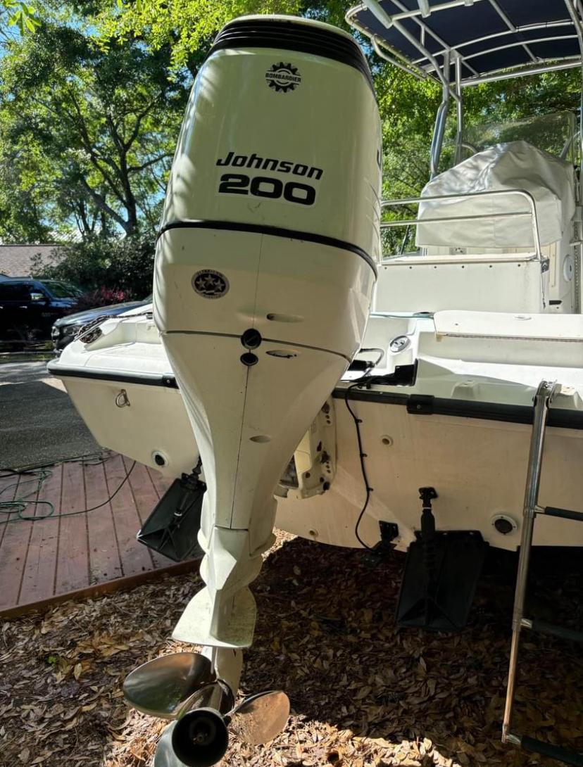 Used Johnson 200hp Outboard Motor for sale