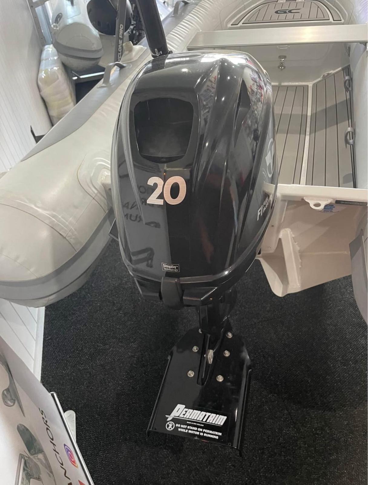 Used Tohatsu 20hp Outboard Motor 2 Used Tohatsu 20hp Outboard Motor for sale