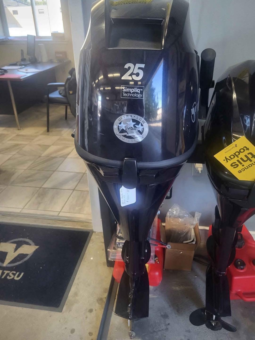 Used Tohatsu 25hp Outboard Motor 2 Used Tohatsu 25hp Outboard Motor for sale