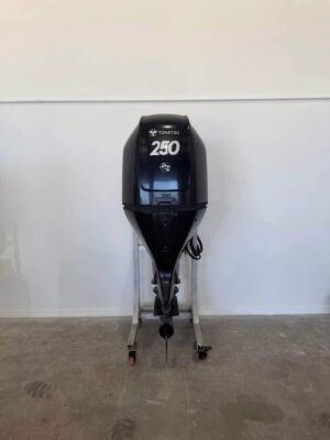 Used Tohatsu 250hp Outboard Motor for sale
