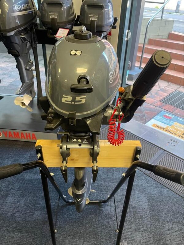 Used Yamaha 2.5hp Outboard Motor for sale